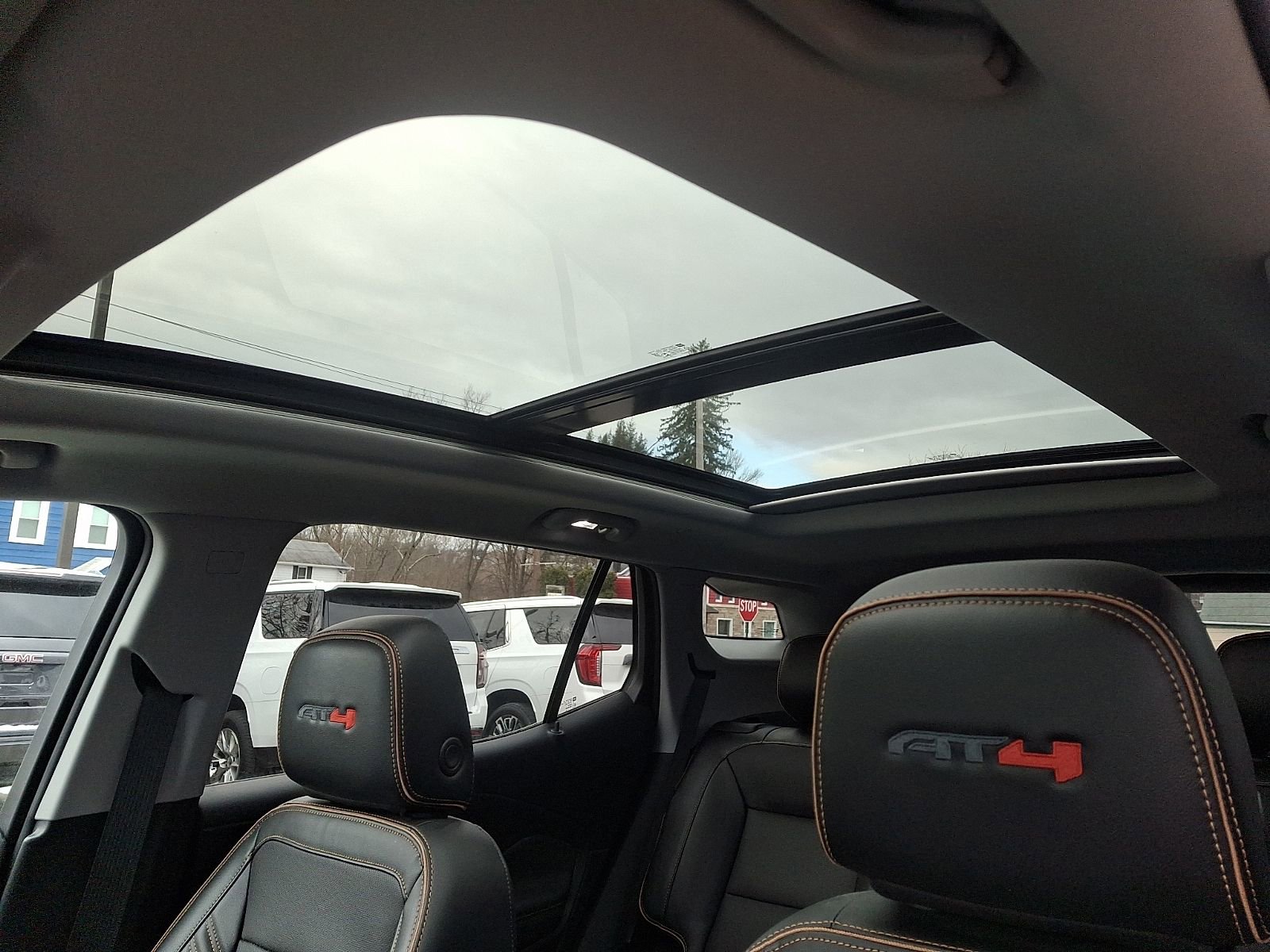 Used 2022 GMC Terrain AT4 w/ Infotainment Package II image 14