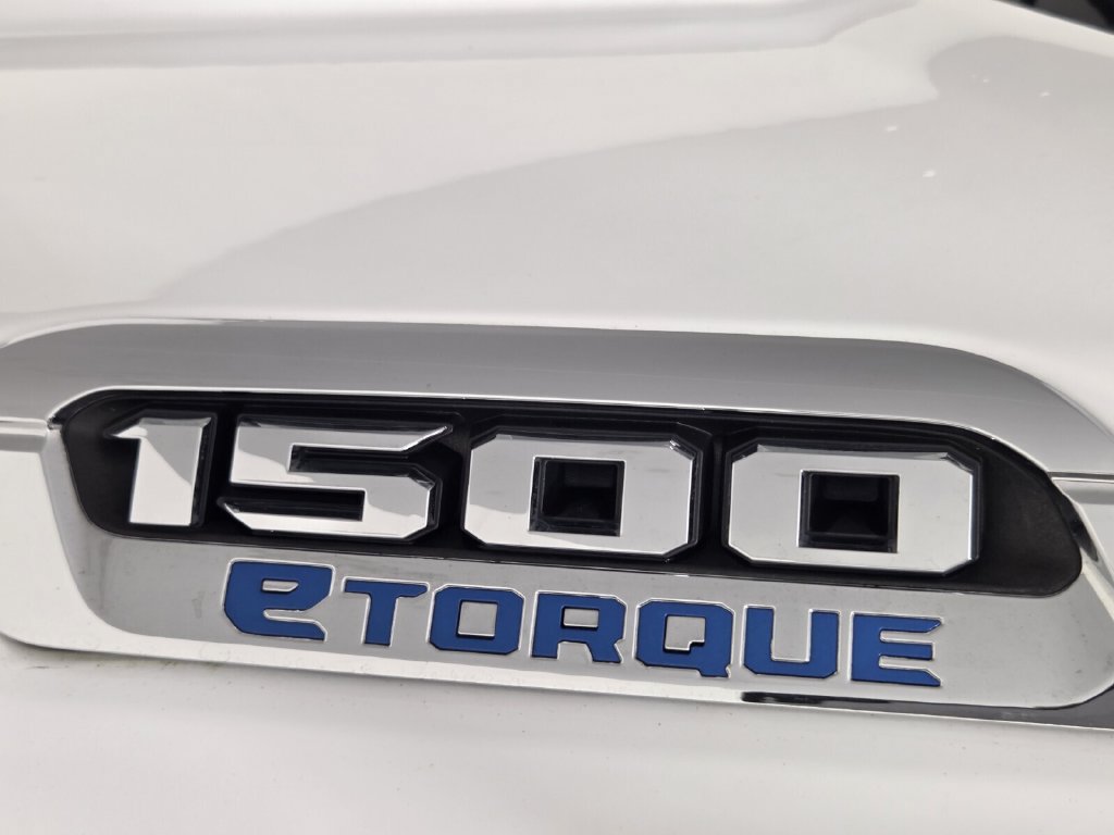 Used 2023 RAM 1500 Big Horn AWD/4WD image 9