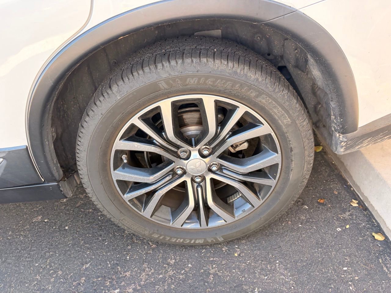 Used 2016 Mitsubishi Outlander SE FWD image 7