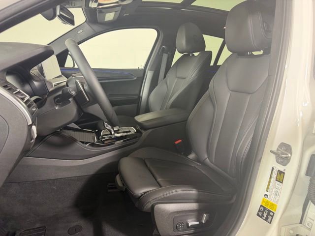 Used 2023 BMW X4 xDrive30i w/ Premium Package image 18