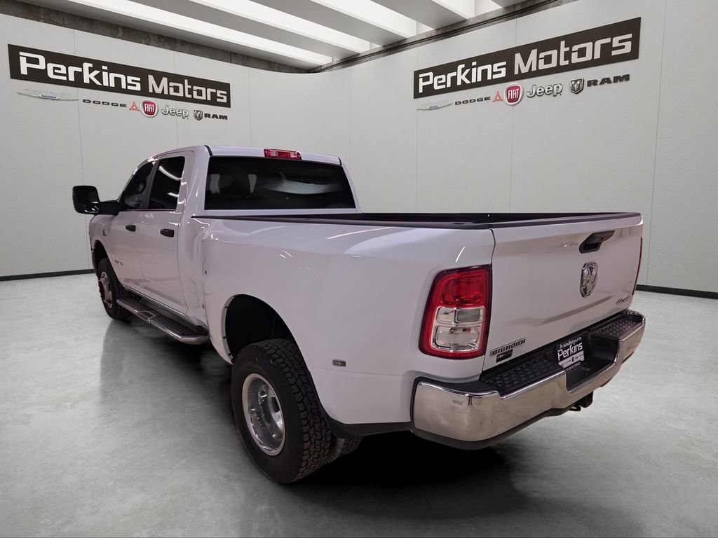 Used 2024 RAM 3500 Big Horn image 3