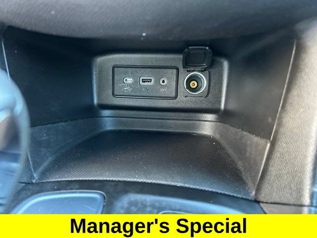 Used 2022 Chevrolet Equinox LT w/ Driver Convenience Package FWD image 27