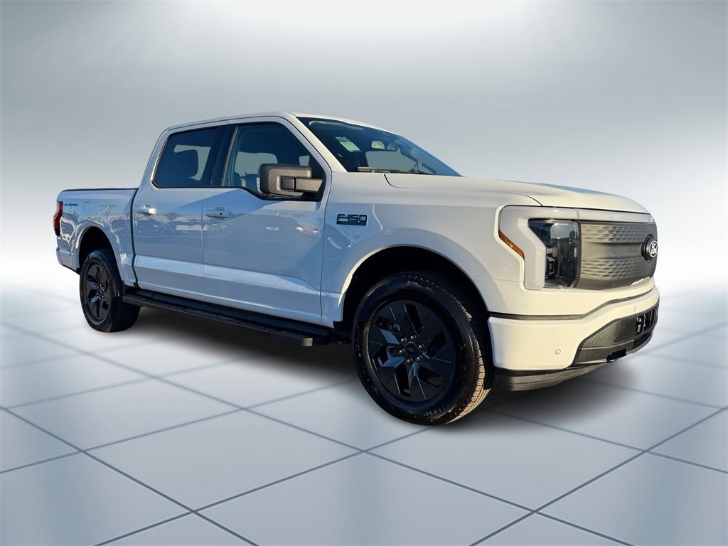 New 2025 Ford F150 Lightning Flash image 2