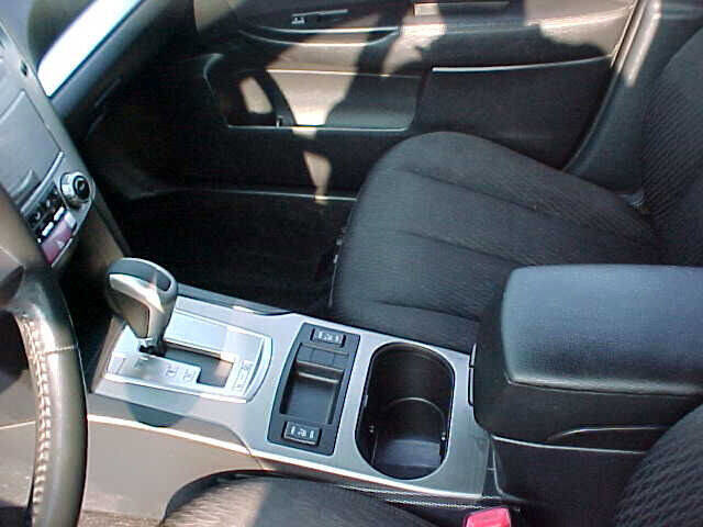 Used 2011 Subaru Outback 2.5i Premium w/ All-Weather Pkg image 16