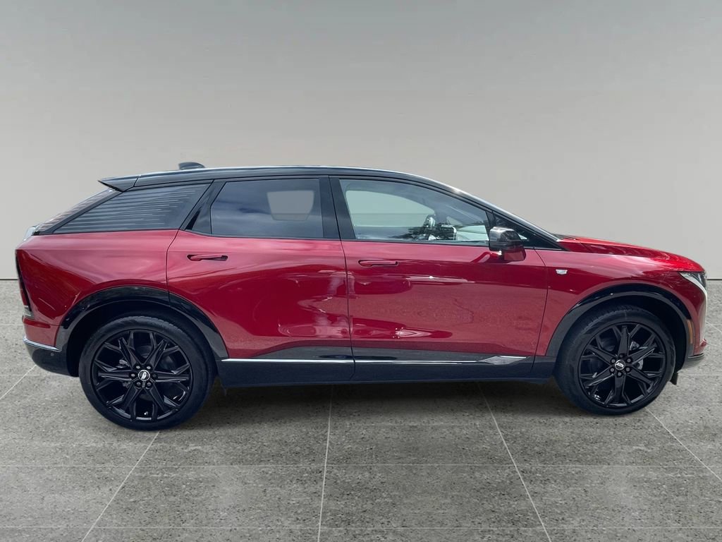 New 2025 Cadillac Optiq Sport 1 w/ LPO, ONYX Package image 6