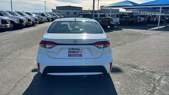 Used 2022 Toyota Corolla LE w/ Carpet Mat Package (TMS) image 4