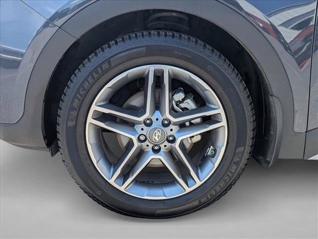 Used 2019 Hyundai Santa Fe XL FWD image 9