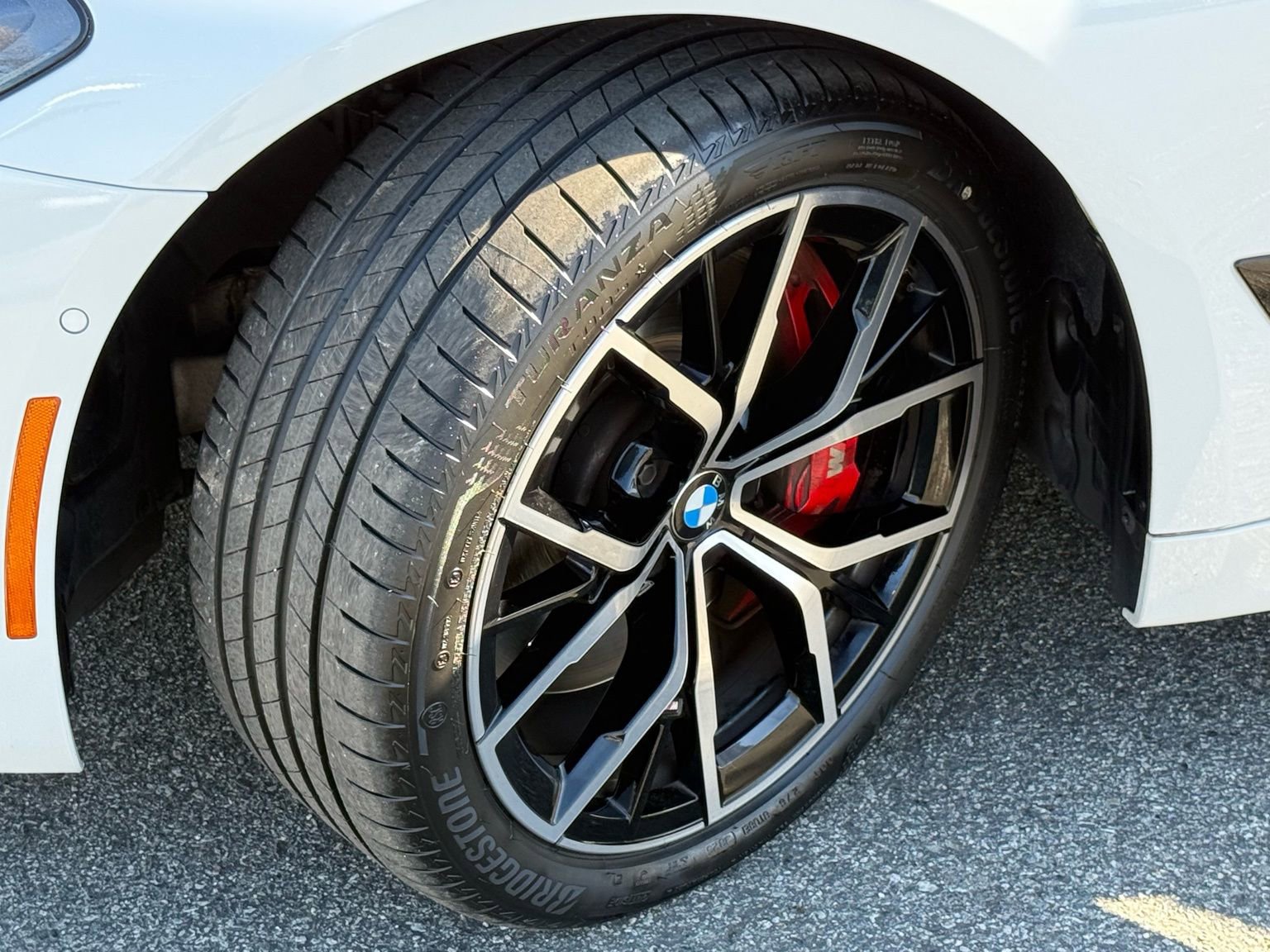 Used 2023 BMW 540i w/ M Sport Package image 19