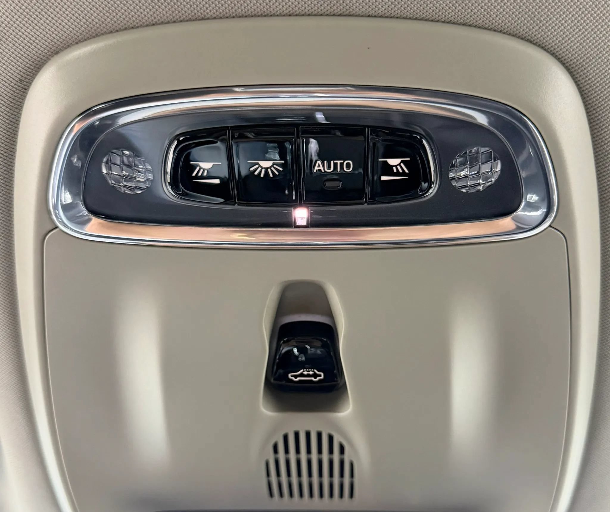 Used 2018 Volvo V90 T5 Cross Country w/ Convenience Package AWD/4WD image 30