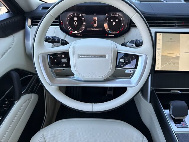 Used 2024 Land Rover Range Rover SE AWD/4WD image 16