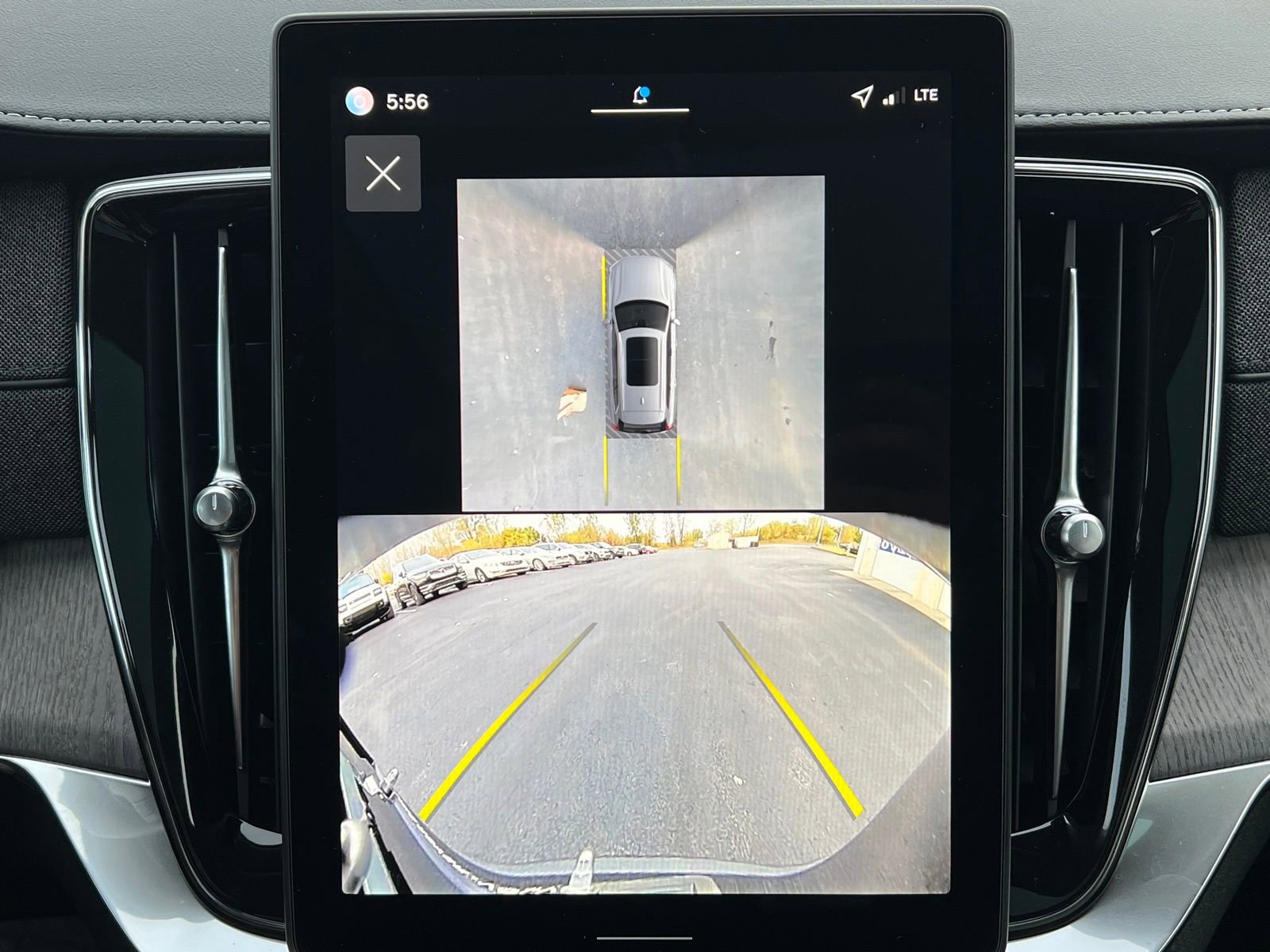 New 2026 Volvo XC90 B6 Ultra image 32