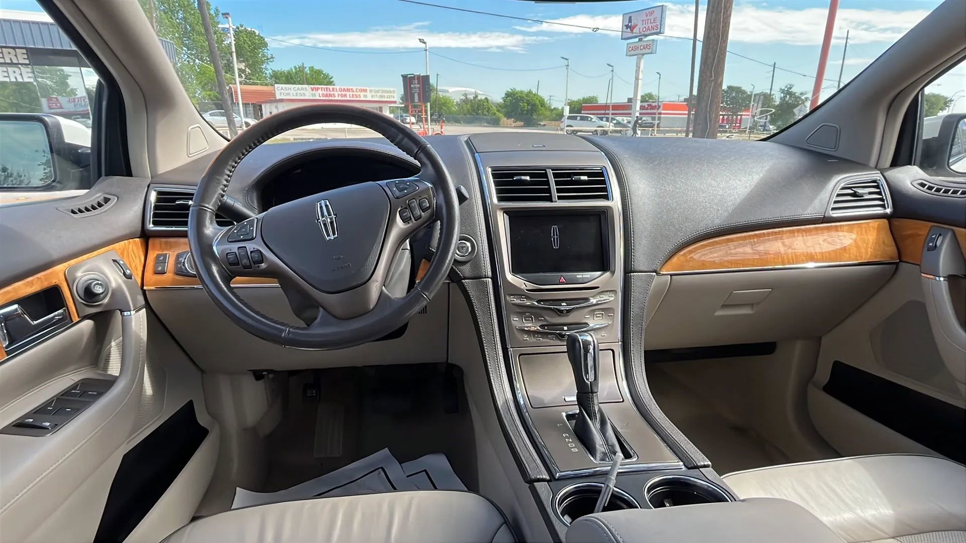 Used 2013 Lincoln MKX AWD image 16