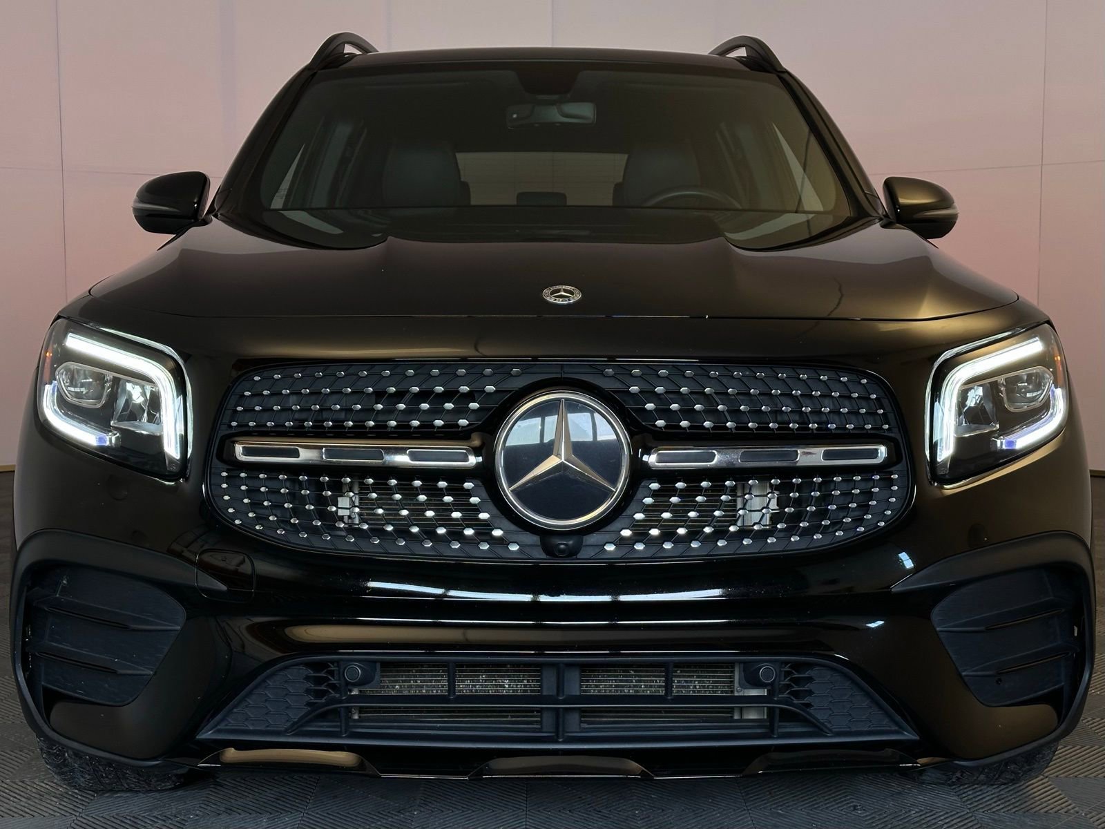 Used 2022 Mercedes-Benz GLB 250 4MATIC image 22