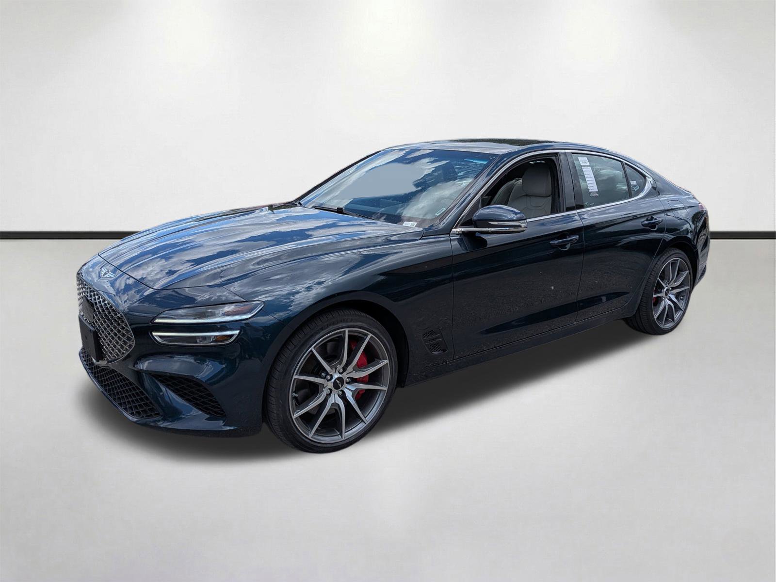 Used 2025 Genesis G70 2.5T RWD image 8