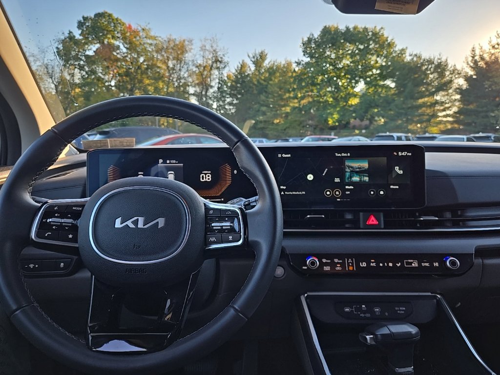 Certified 2026 Kia Carnival EX FWD image 35