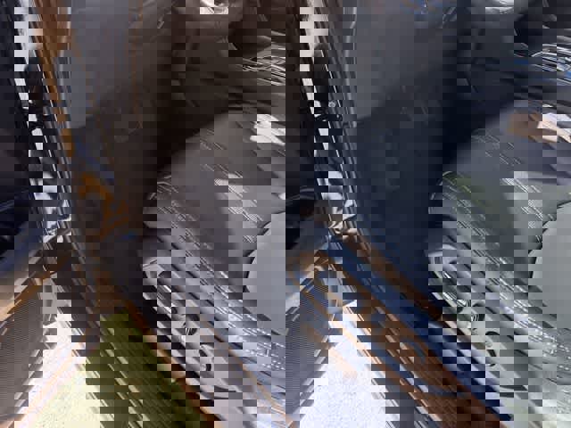 Certified 2025 Honda Pilot Touring image 3