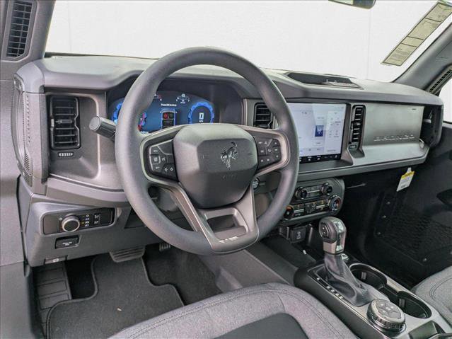 New 2025 Ford Bronco 4-Door image 3