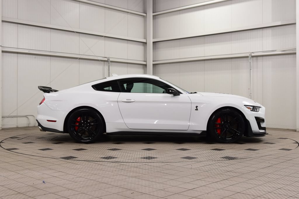 Used 2020 Ford Mustang Shelby GT500 w/ Technology Package RWD image 9