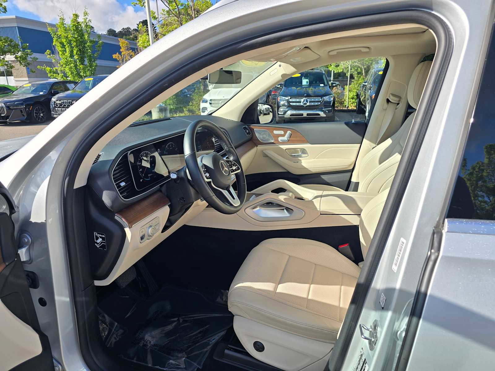 Used 2021 Mercedes-Benz GLE 350 4MATIC image 22