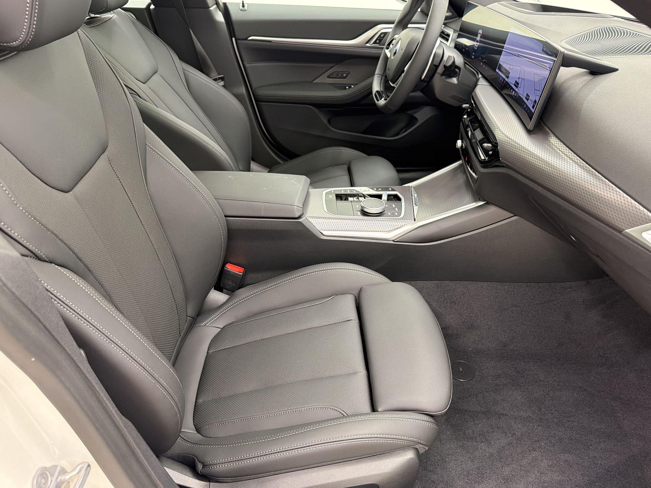 New 2026 BMW 430i w/ Premium Package RWD image 21