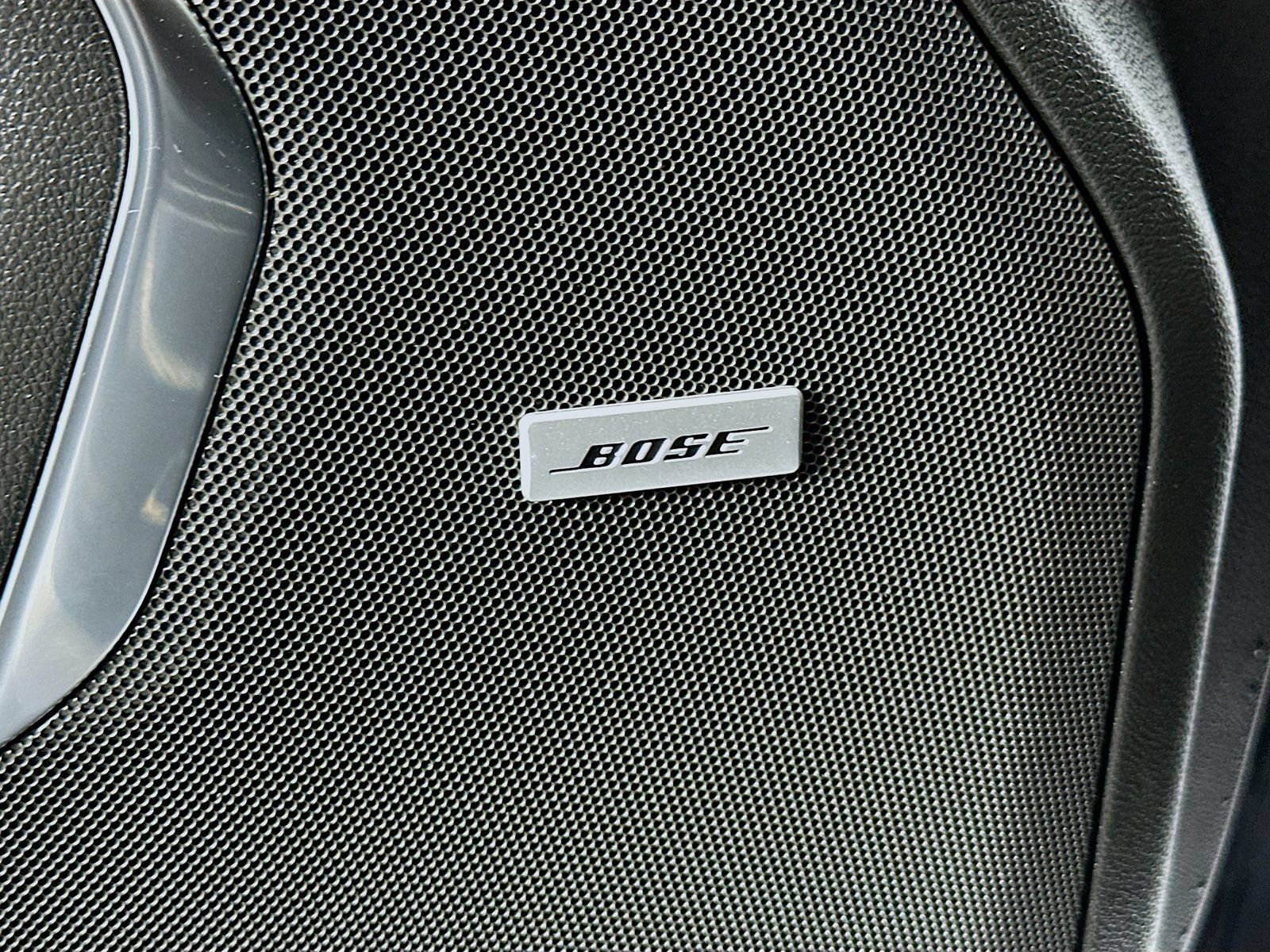Used 2022 GMC Yukon XL AT4 AWD/4WD image 19