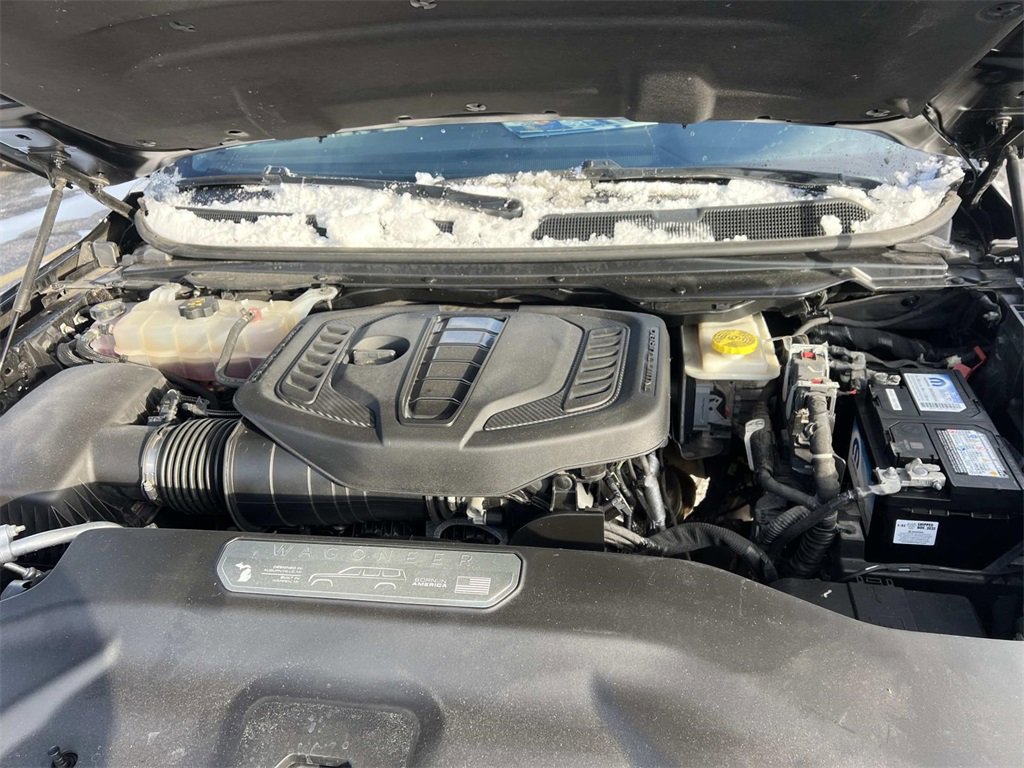 Used 2024 Jeep Wagoneer L Series II w/ Flexible Seating Group image 9