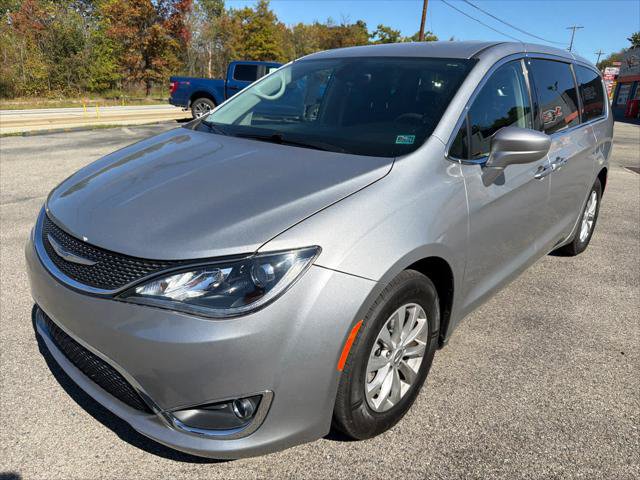 Certified 2018 Chrysler Pacifica Touring Plus FWD image 1