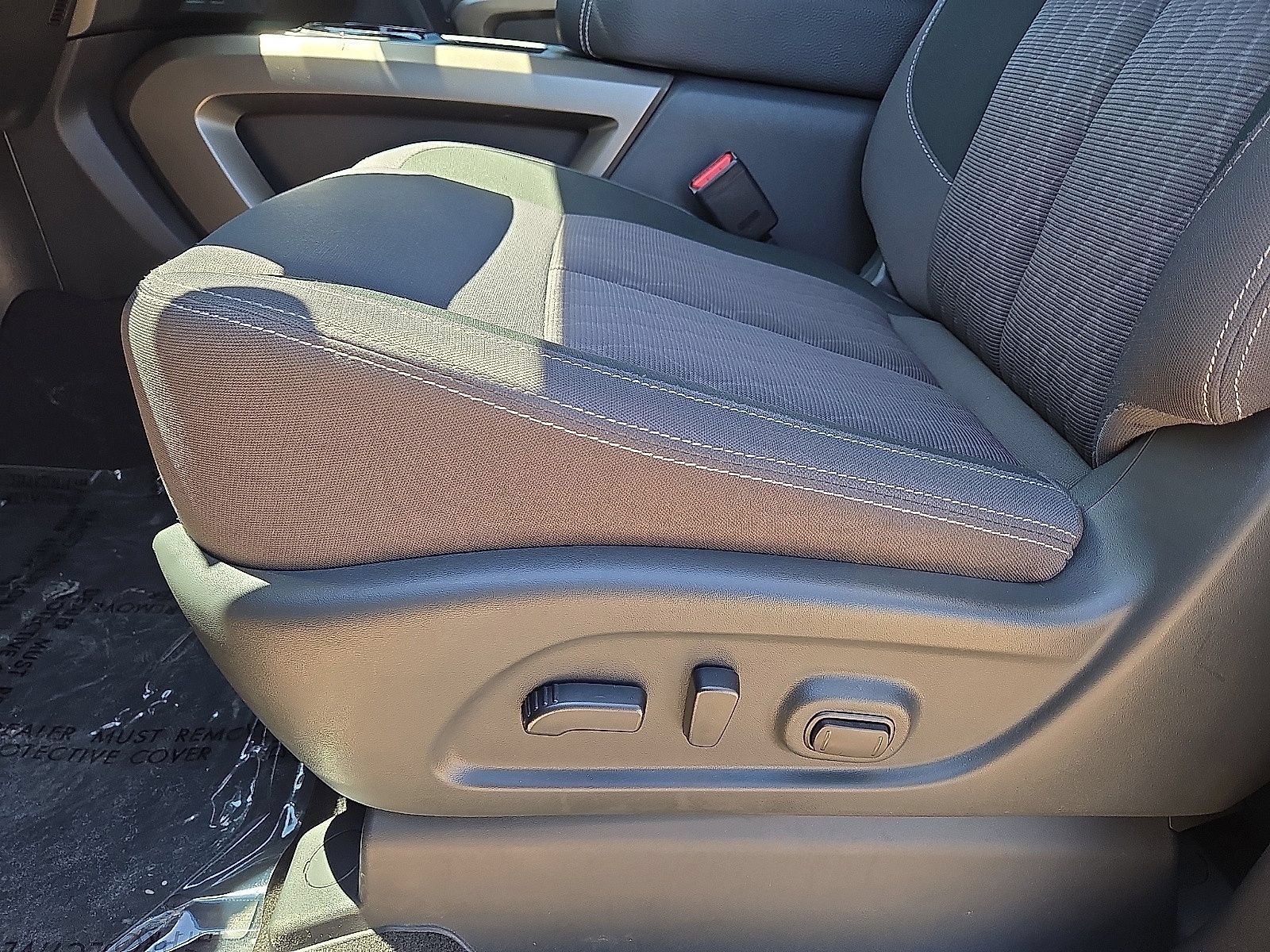 Used 2024 Nissan Titan SV w/ SV Bronze Edition Package RWD image 24