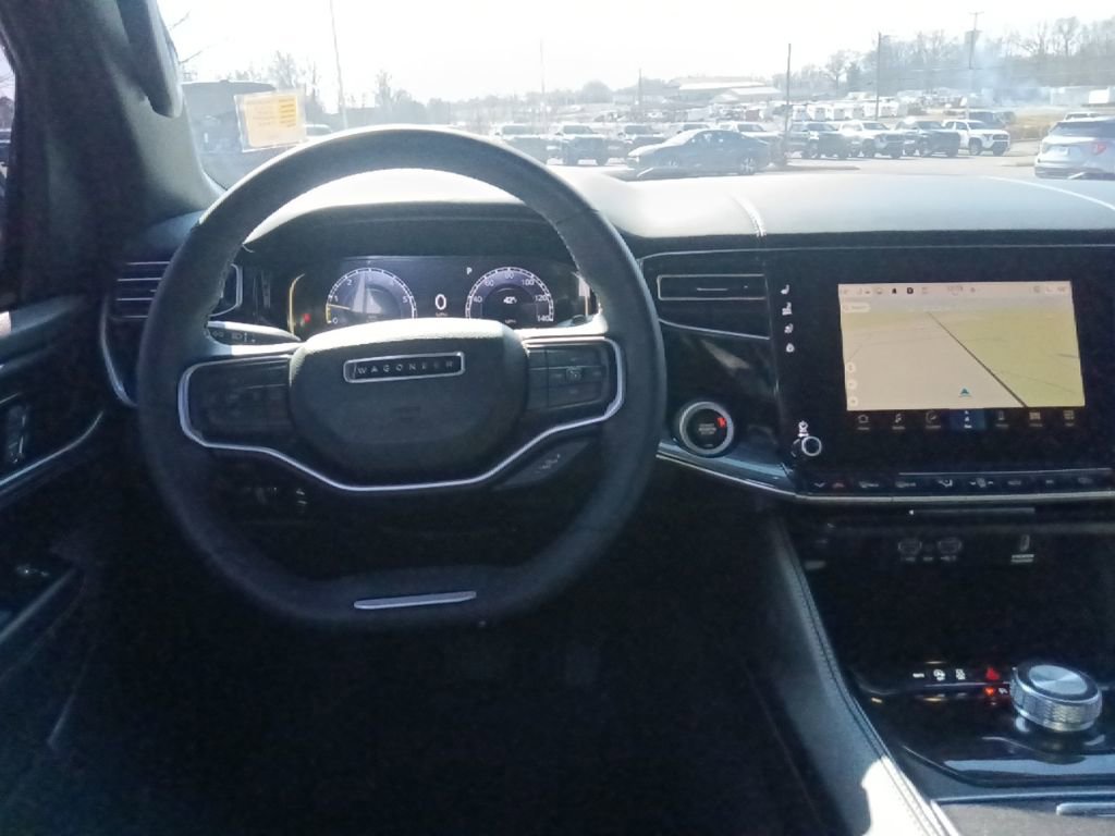 Used 2023 Jeep Wagoneer 2WD image 27
