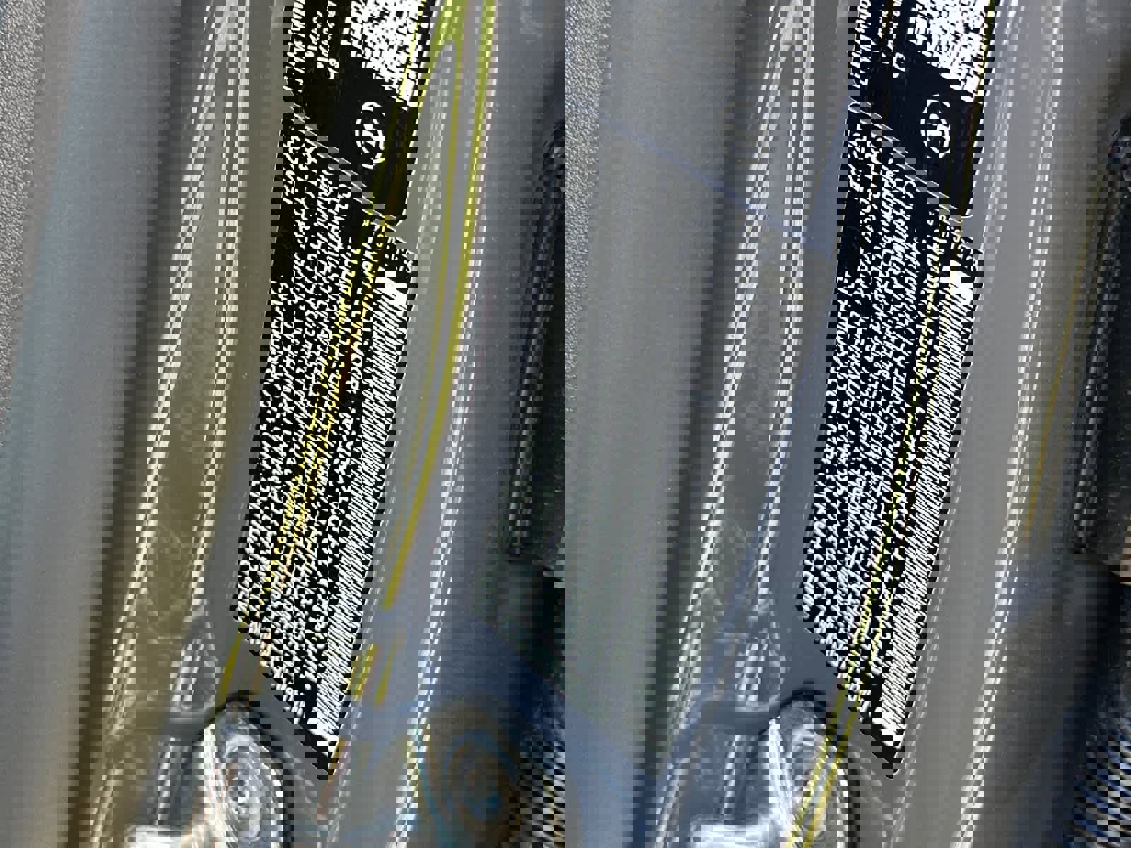 New 2026 Porsche Taycan 4S image 32