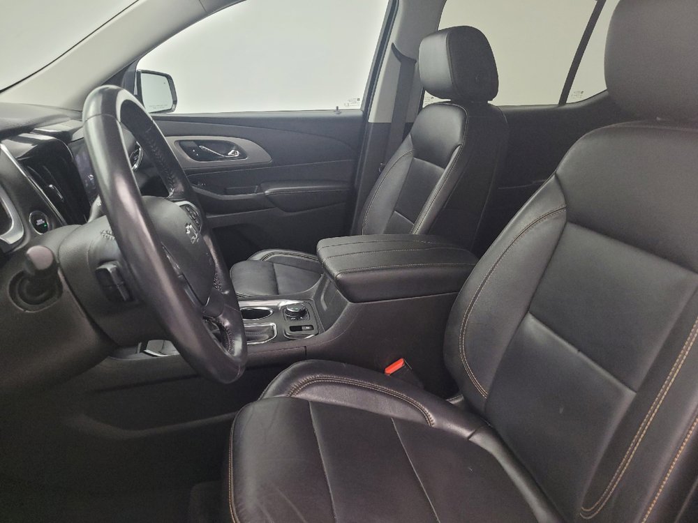 Used 2020 Chevrolet Traverse RS FWD image 17