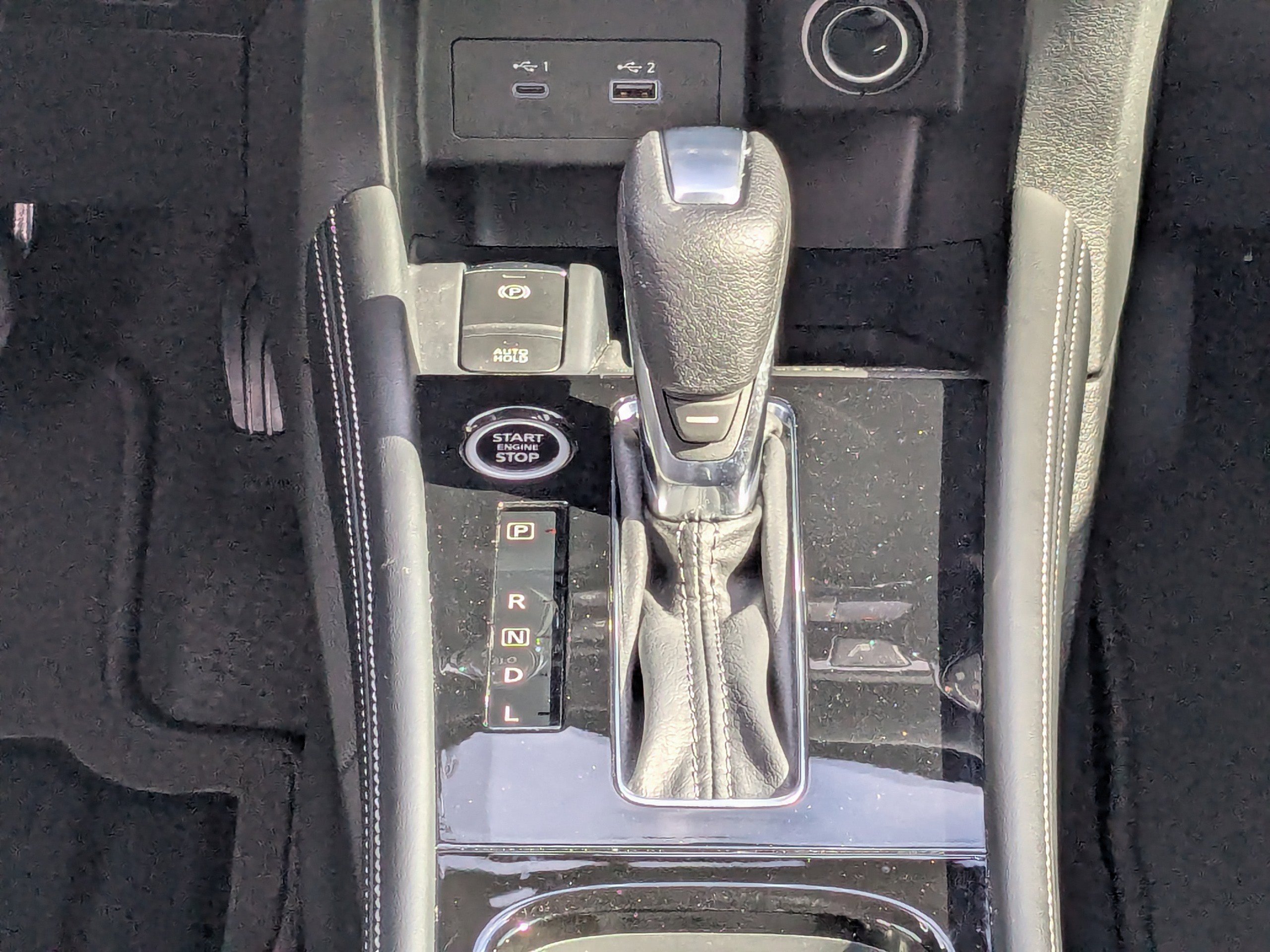 Certified 2024 Nissan Kicks SR w/ SR Premium Package image 18