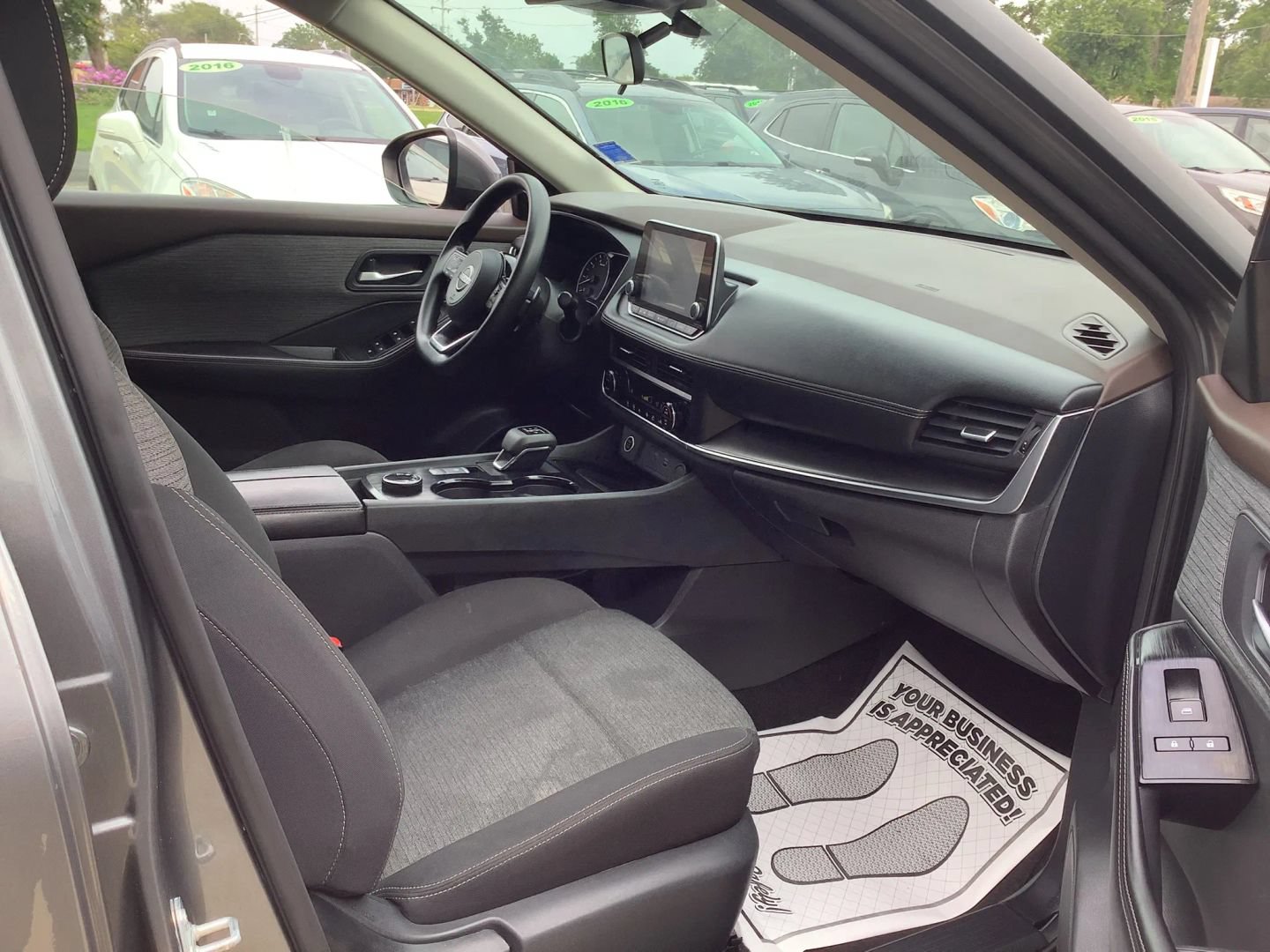 Used 2023 Nissan Rogue SV AWD/4WD image 10