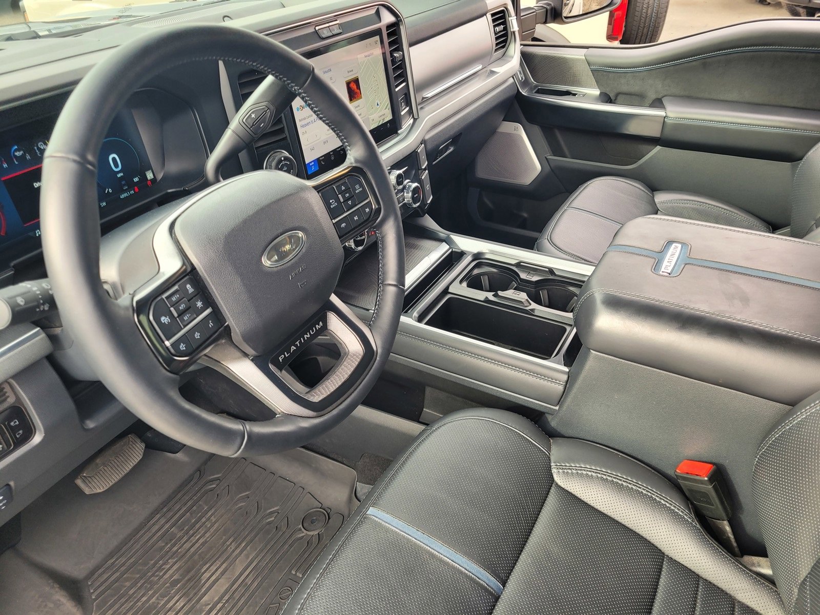 Used 2025 Ford F350 Platinum image 18