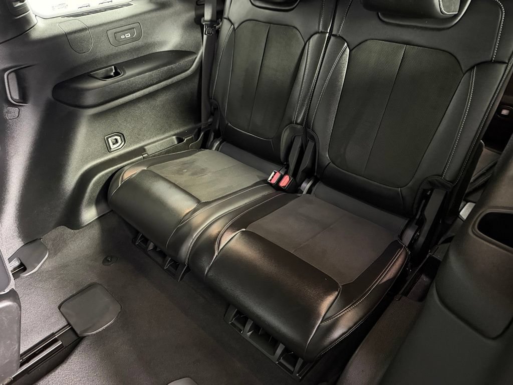 Certified 2022 Jeep Grand Cherokee L Laredo RWD image 27