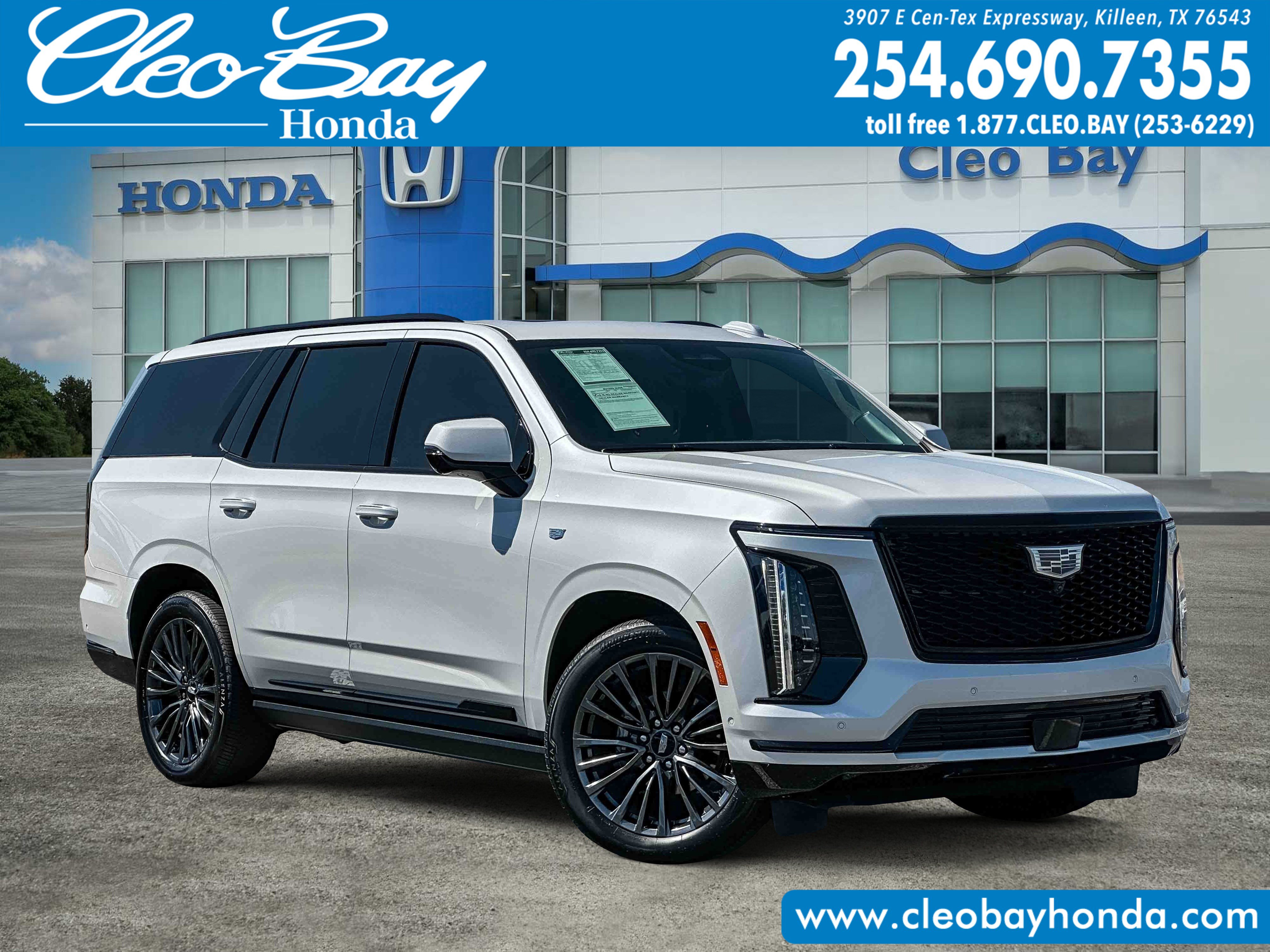 Used 2025 Cadillac Escalade Sport Platinum AWD/4WD image 1