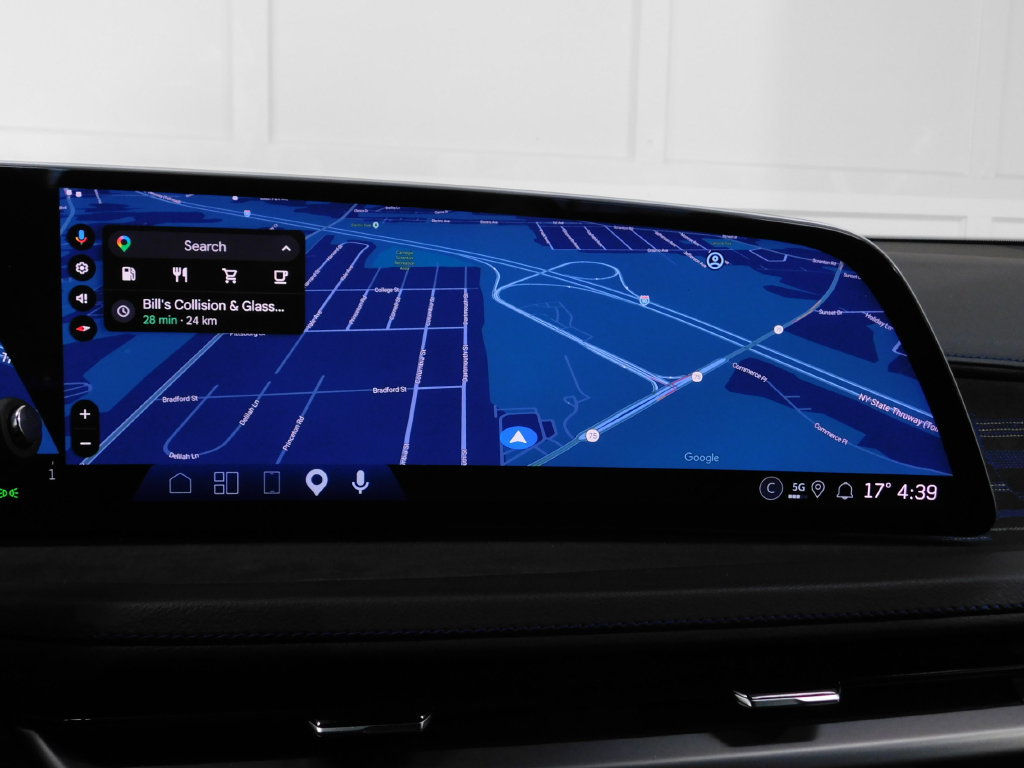 Used 2024 Cadillac XT4 Sport AWD/4WD image 32