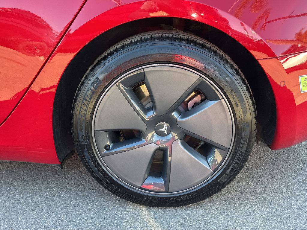 Used 2021 Tesla Model 3 Standard Range Plus image 14
