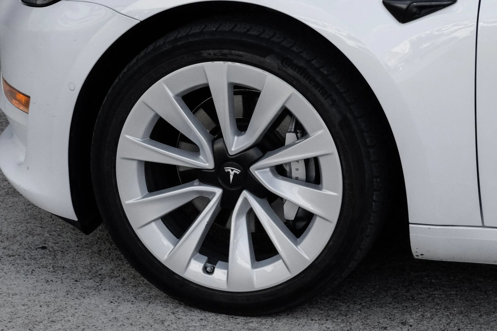 Used 2022 Tesla Model 3 Long Range AWD/4WD image 51