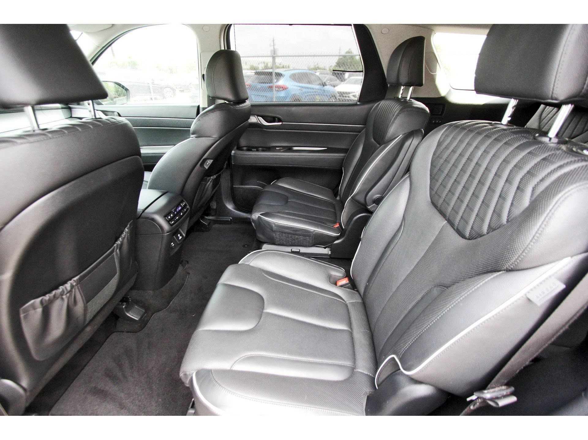 Used 2023 Hyundai Palisade Limited FWD image 14