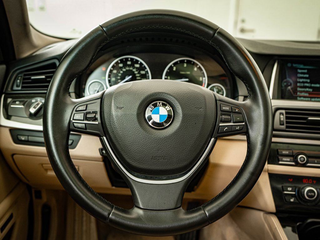 Used 2014 BMW 535d Sedan image 37