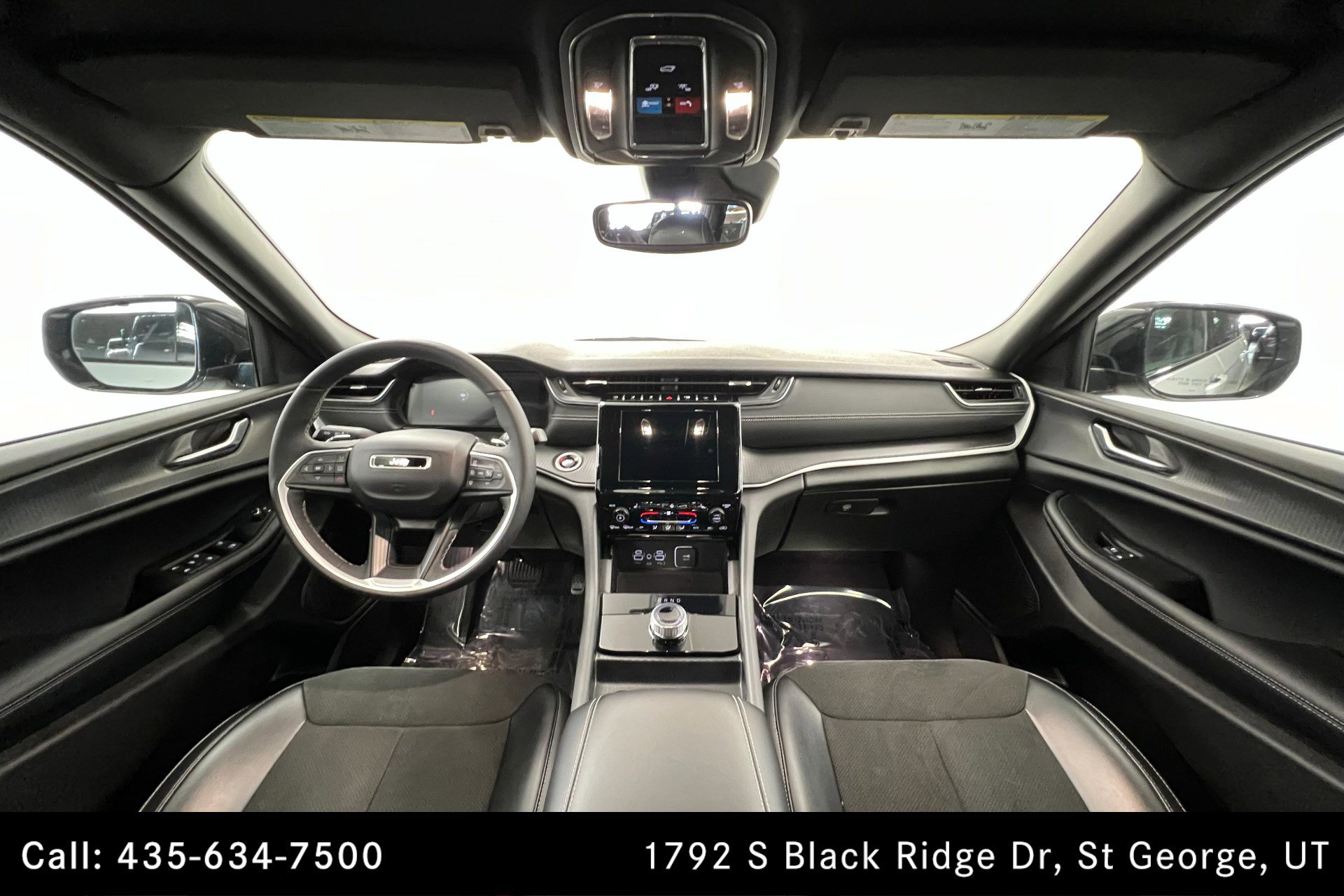 Used 2024 Jeep Grand Cherokee L Laredo image 9