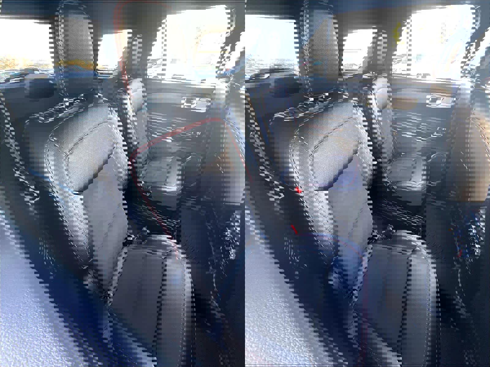 Used 2023 Ford Explorer ST-Line w/ Class IV Trailer Tow Package image 29