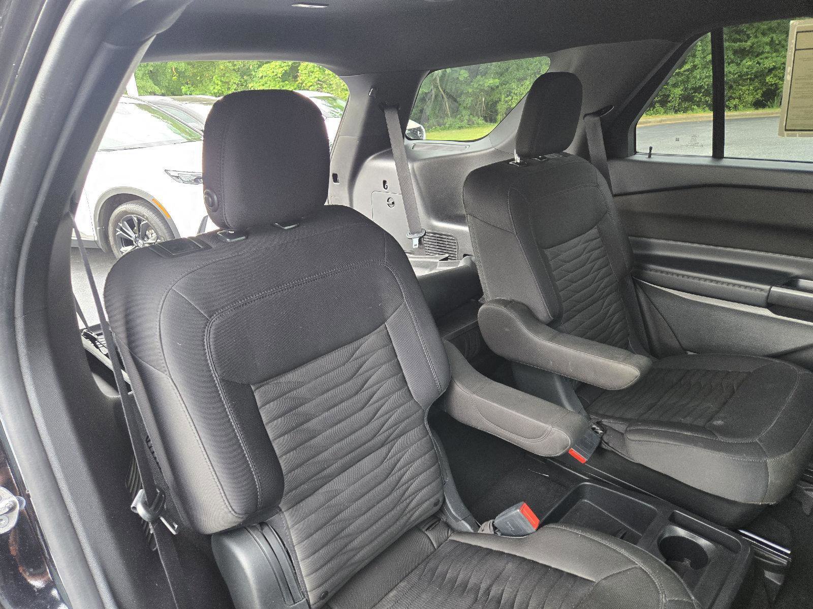 Used 2020 Ford Explorer XLT RWD image 17