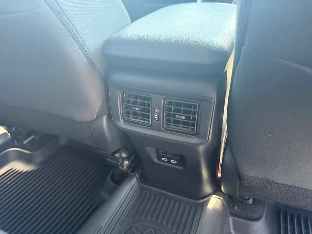 Used 2023 Toyota RAV4 XLE FWD image 35