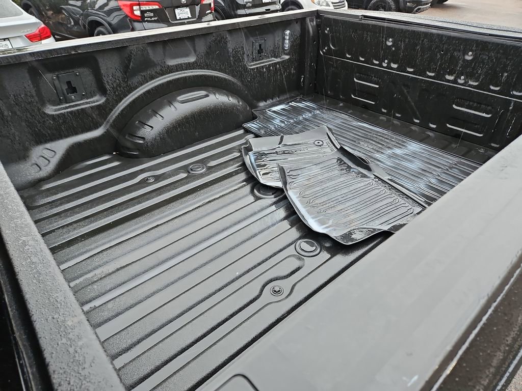 Used 2022 Ford F350 Lariat w/ Tremor Off-Road Package AWD/4WD image 22