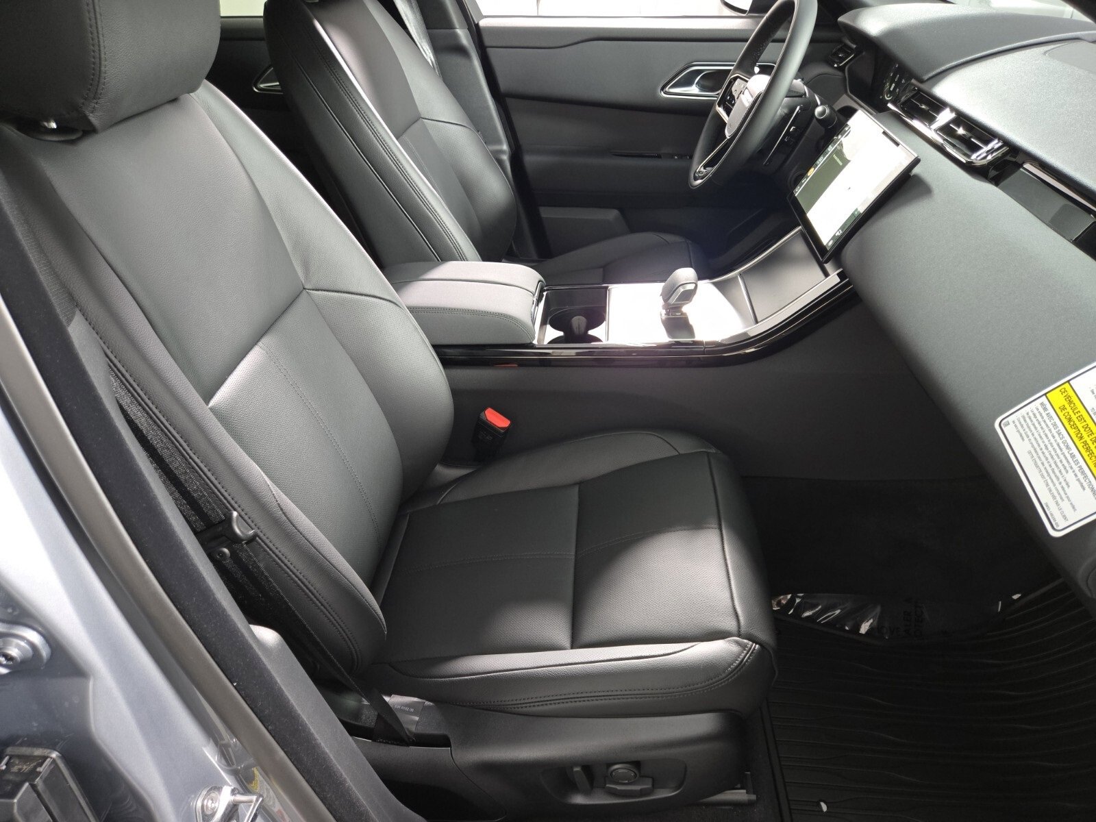 New 2026 Land Rover Range Rover Velar S image 3