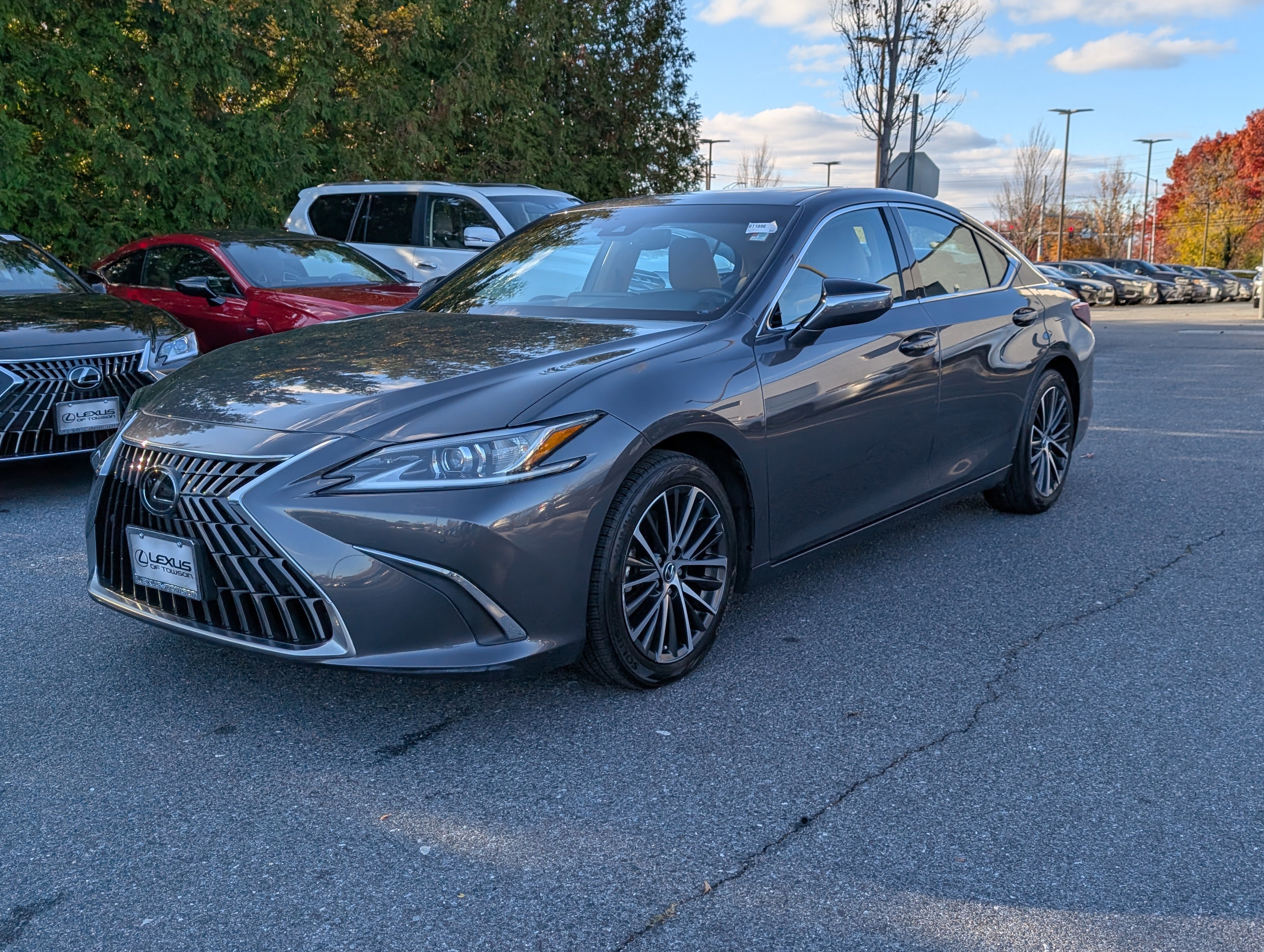 Certified 2024 Lexus ES 350 w/ Premium Package image 7