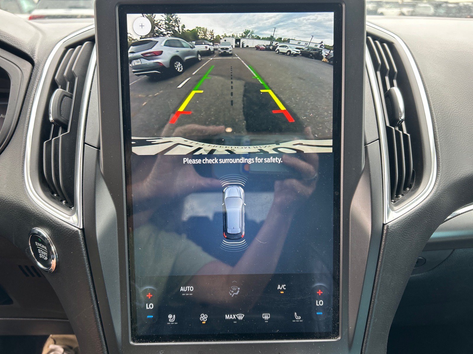 Used 2024 Ford Edge Titanium AWD/4WD image 8