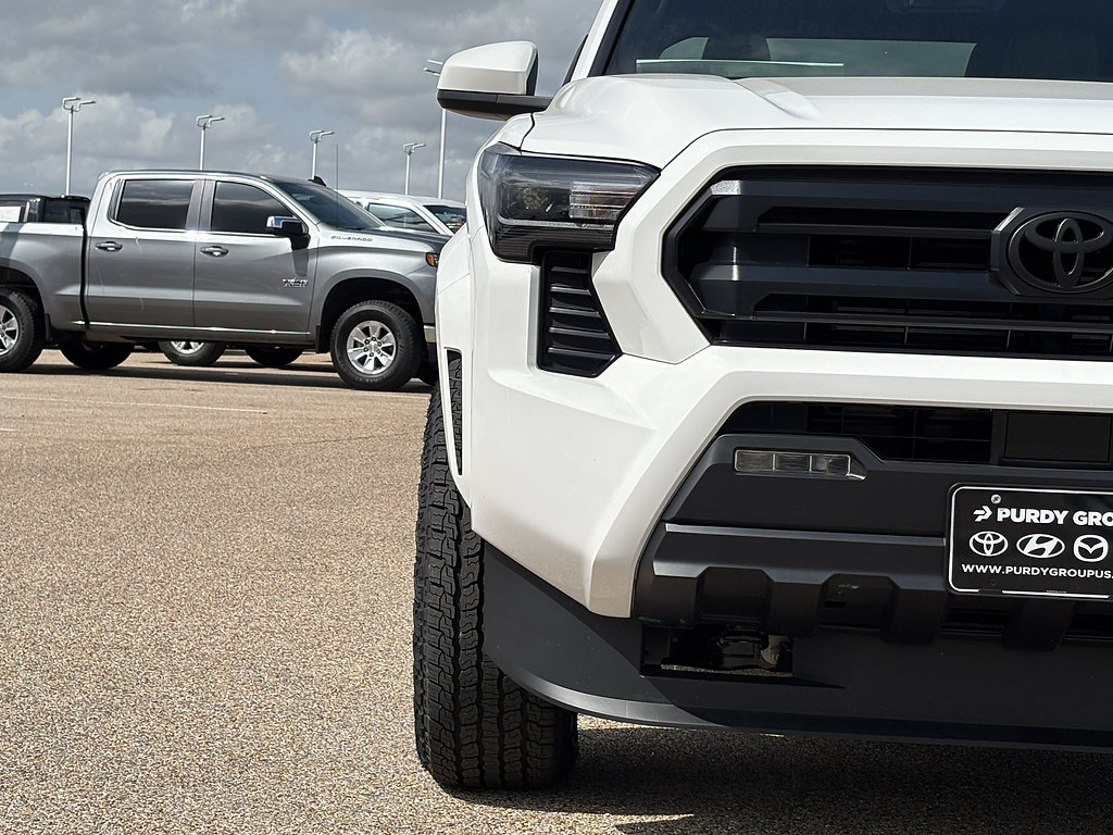 New 2026 Toyota Tacoma SR5 AWD/4WD image 4